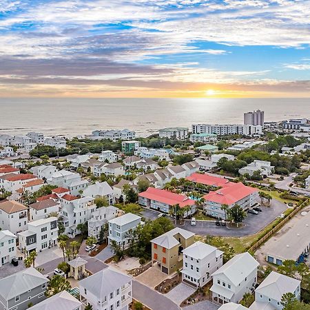 Shellabrate Good Times A Brand New Home For 2024 Only 3 Blocks To The Beach With Community Pool 산타로사 비치 외부 사진