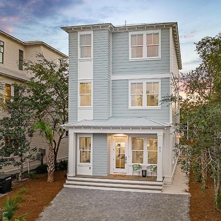 Shellabrate Good Times A Brand New Home For 2024 Only 3 Blocks To The Beach With Community Pool 산타로사 비치 외부 사진
