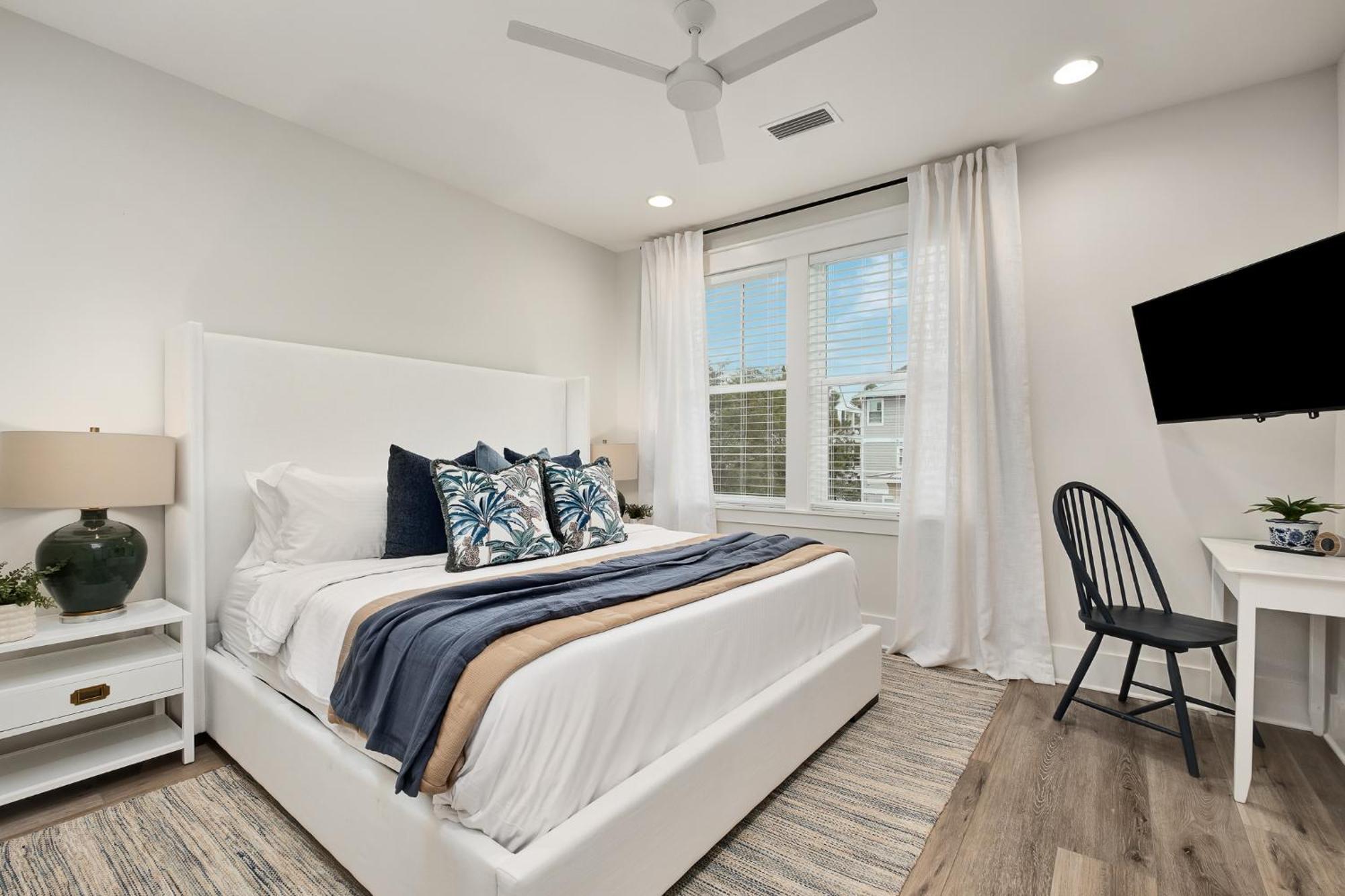 Shellabrate Good Times A Brand New Home For 2024 Only 3 Blocks To The Beach With Community Pool 산타로사 비치 외부 사진