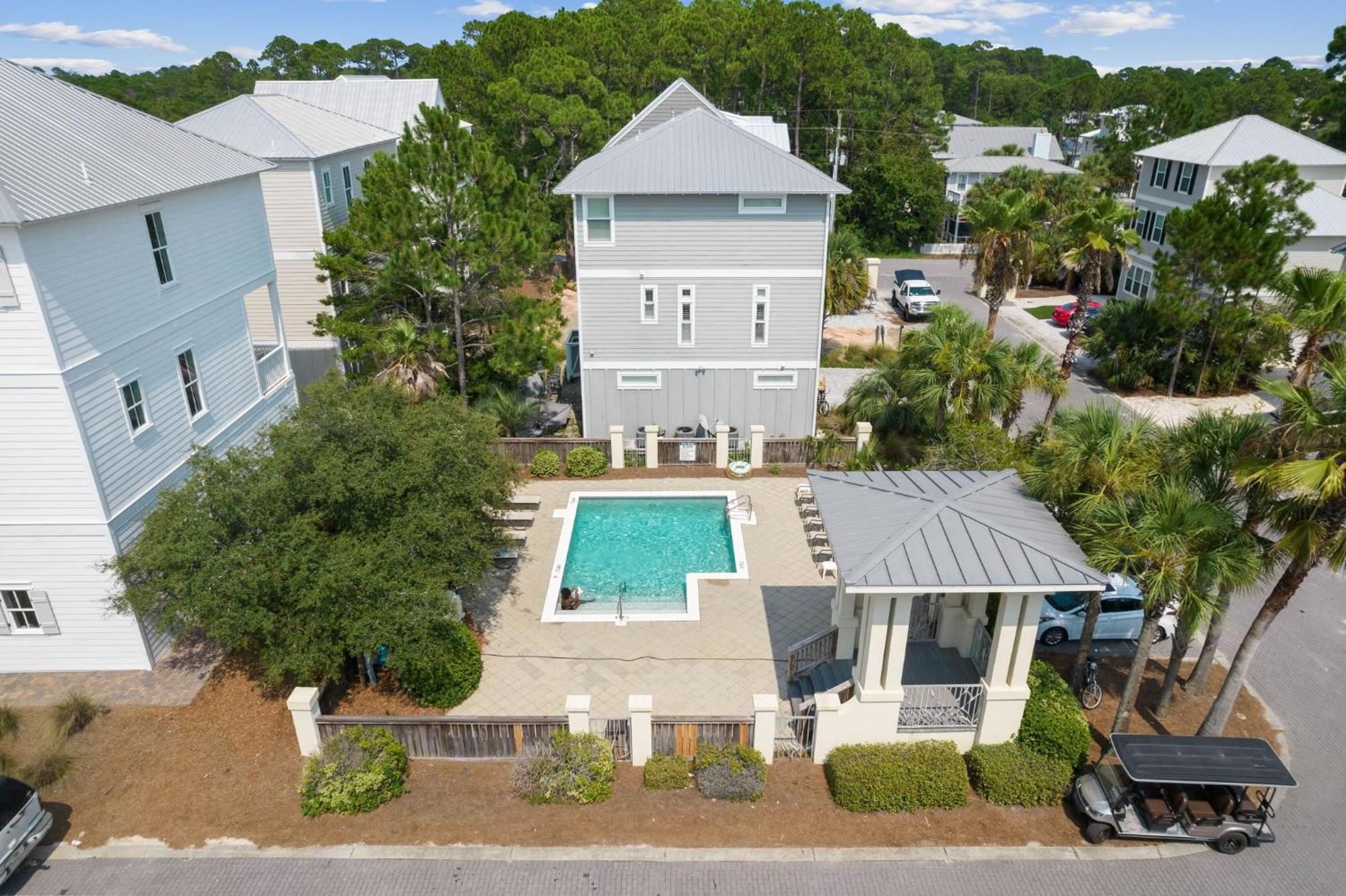Shellabrate Good Times A Brand New Home For 2024 Only 3 Blocks To The Beach With Community Pool 산타로사 비치 외부 사진